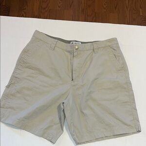 Columbia-36-Tan-Cargo, Lightweight, pockets, Omni shield, outdoors, shorts.